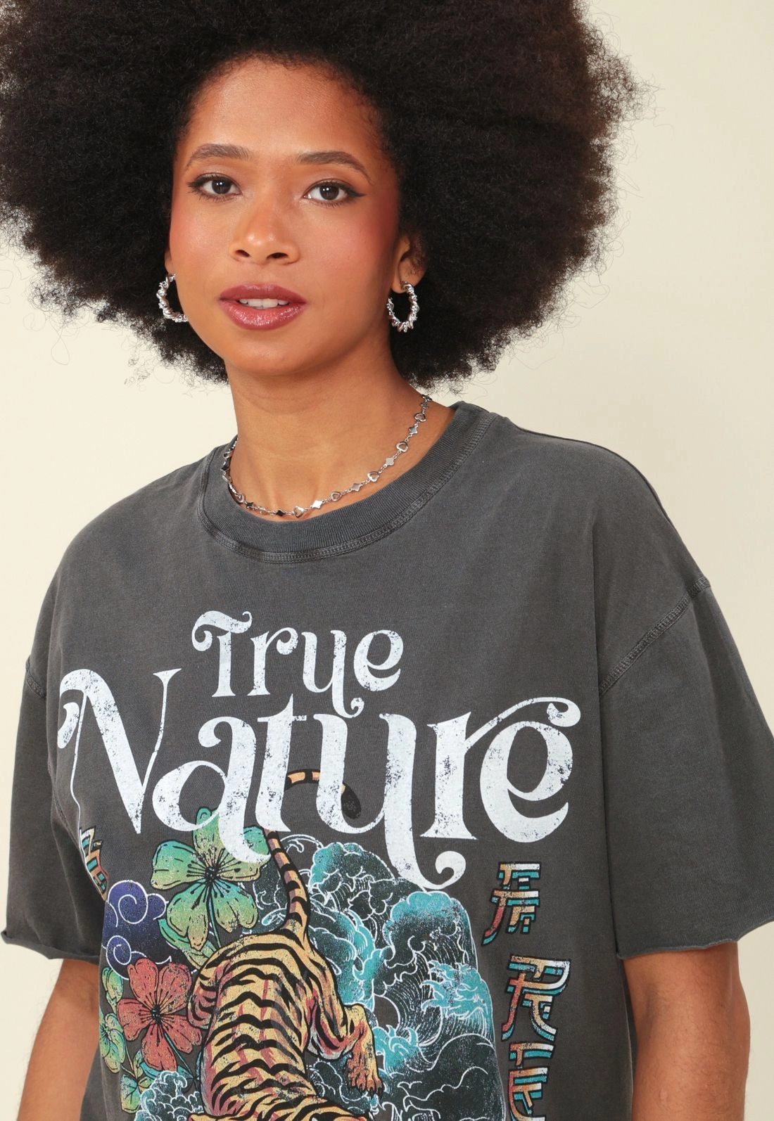 T-Shirt Estonada Over Em Meia Malha Silk True Nature