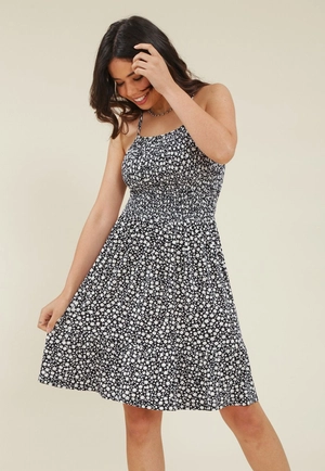 Vestido Curto Com Busto Lastex Em Viscolycra Estampada Liberty