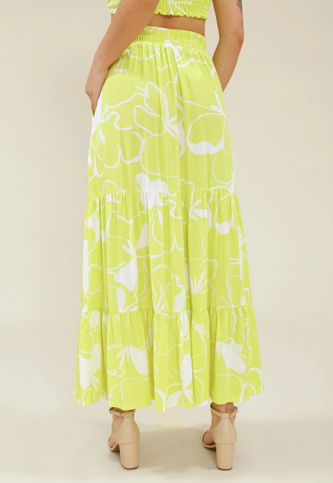 Saia Midi Com Recortes, Fenda E Bolso Em Viscolinho Estampado Floral P