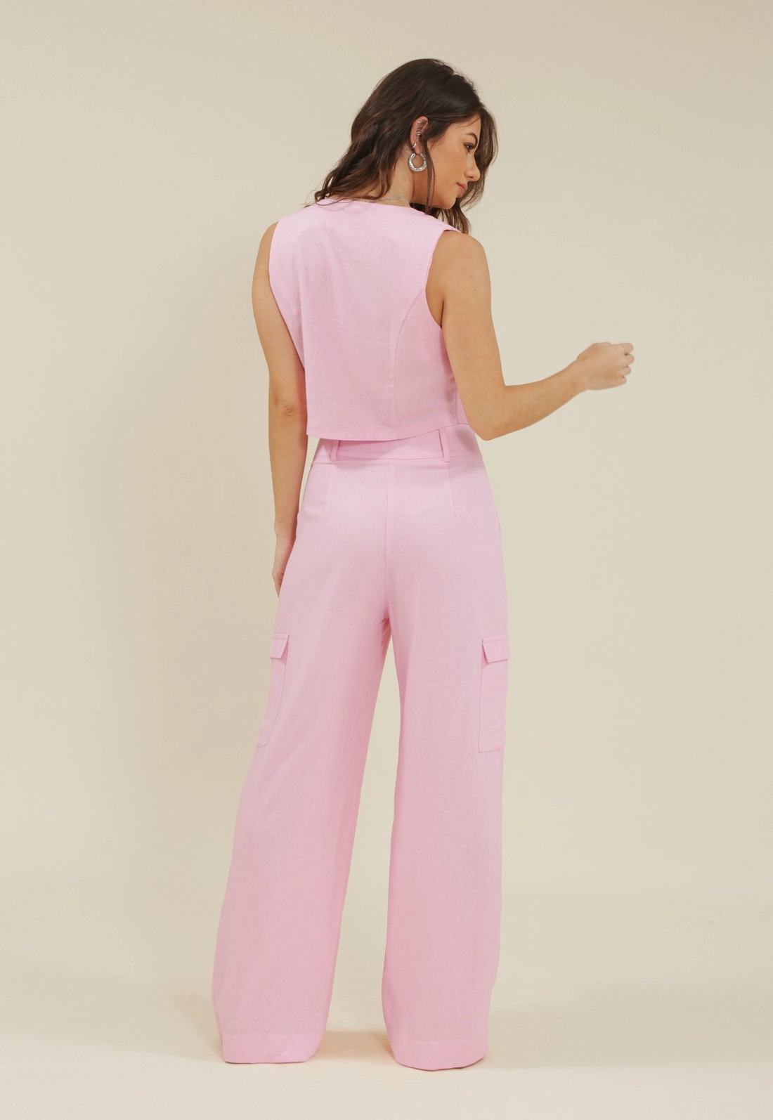 Calça Wide Leg Com Bolso Cargo Em Linho