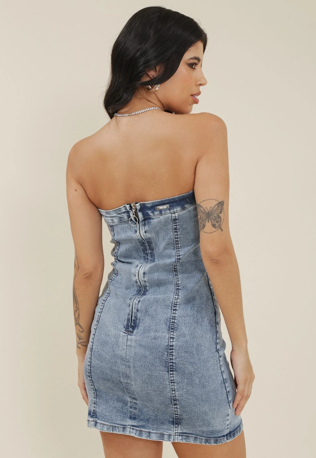 Vestido Curto Em Jeans Tomara Que Caia Com Recortes