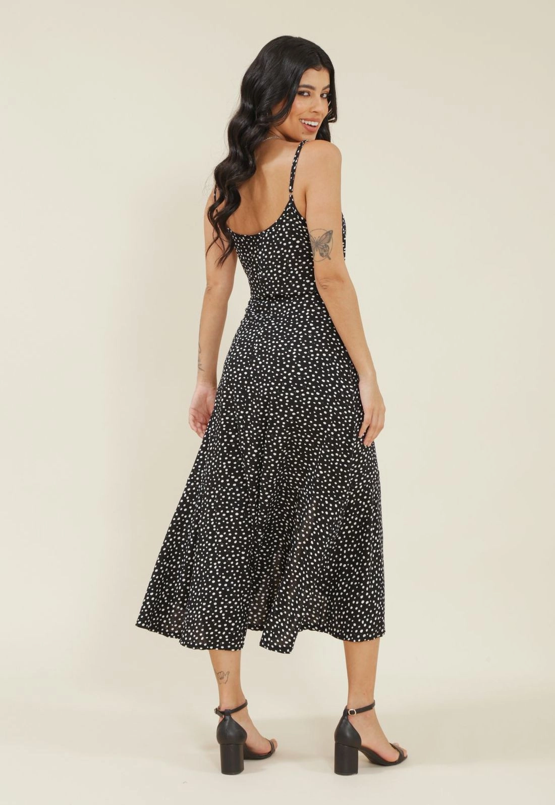 Vestido Midi Alca Com Botoes Em Viscose Estampada Poa
