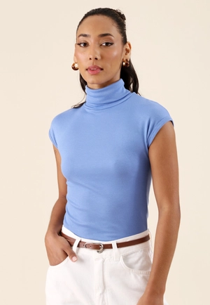 Blusa Muscle Tee Em Malha Canelada Com Gola Alta