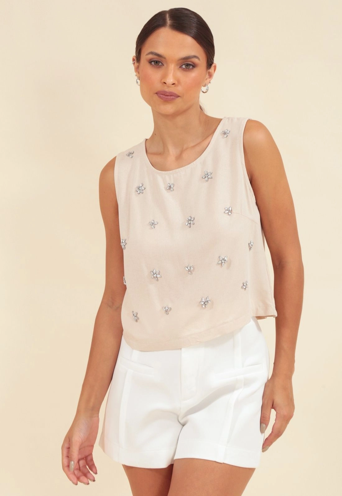 Blusa Em Viscolinho Com Aplicacao De Hot Fix