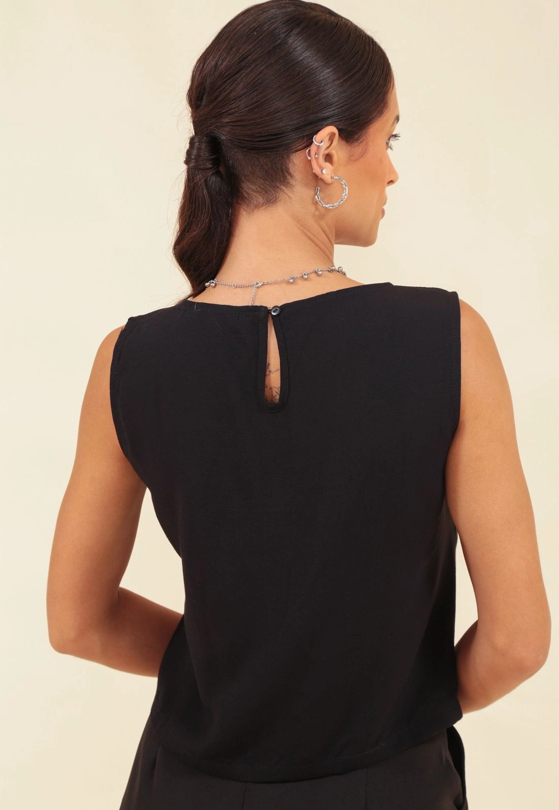 Blusa Em Viscolinho Com Aplicacao De Hot Fix