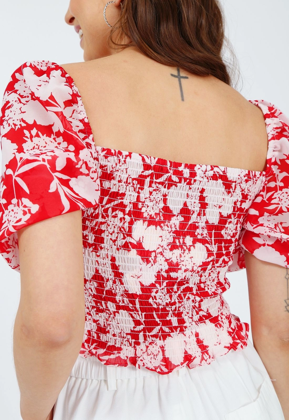 Blusa Chiffon Manga Curta Elastex Floral Vermelho