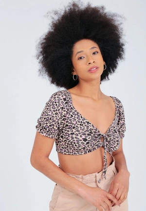 Cropped Manga Curta Puxador Animal Print