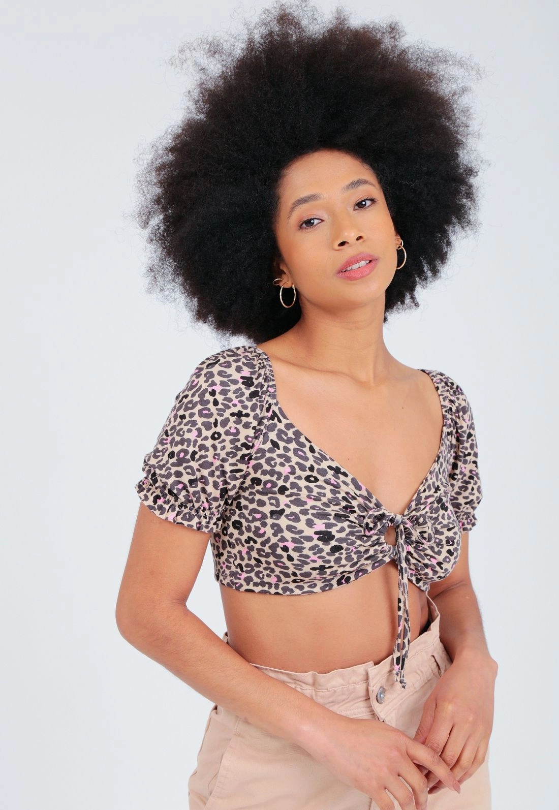 Cropped Manga Curta Puxador Animal Print