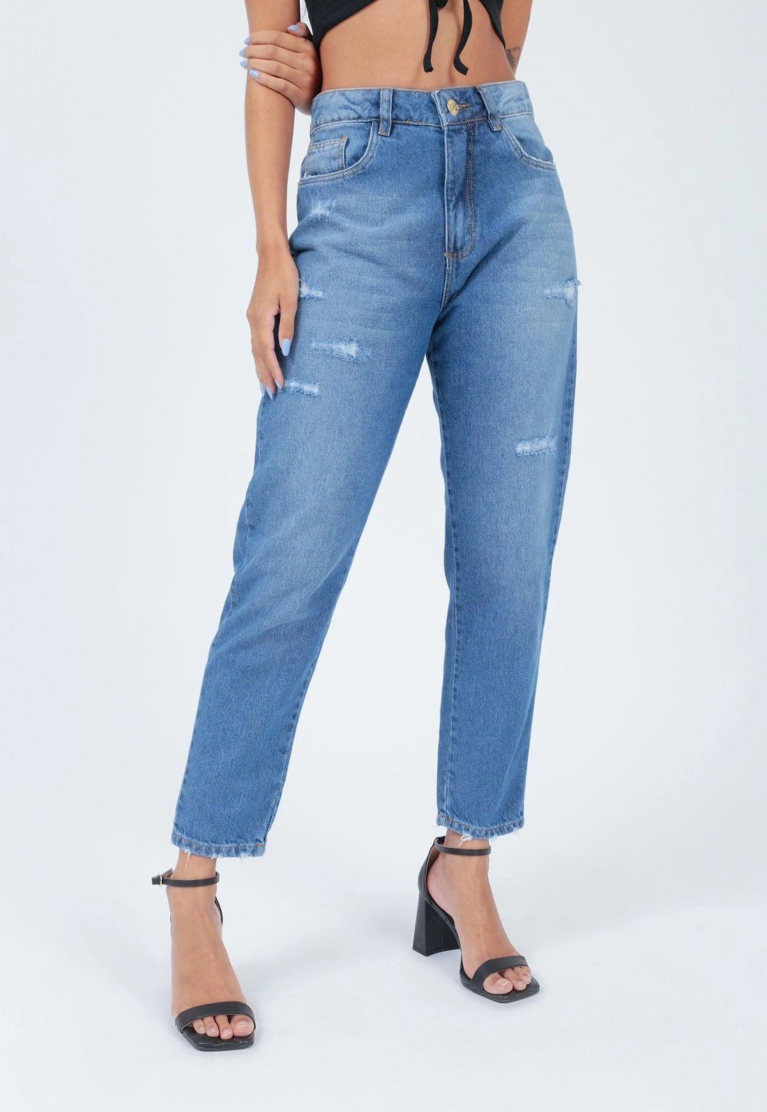 Calça Jeans Mom Azul Médio Bigode