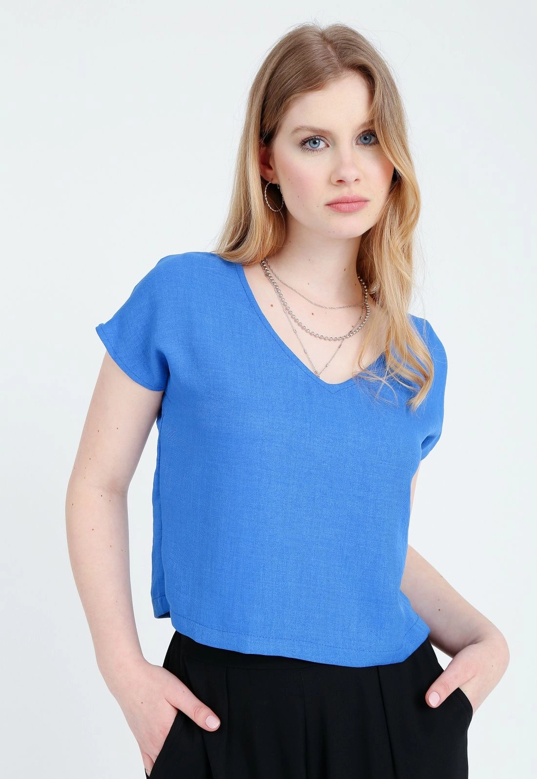 Blusa Crepe Manga Curta Decote V