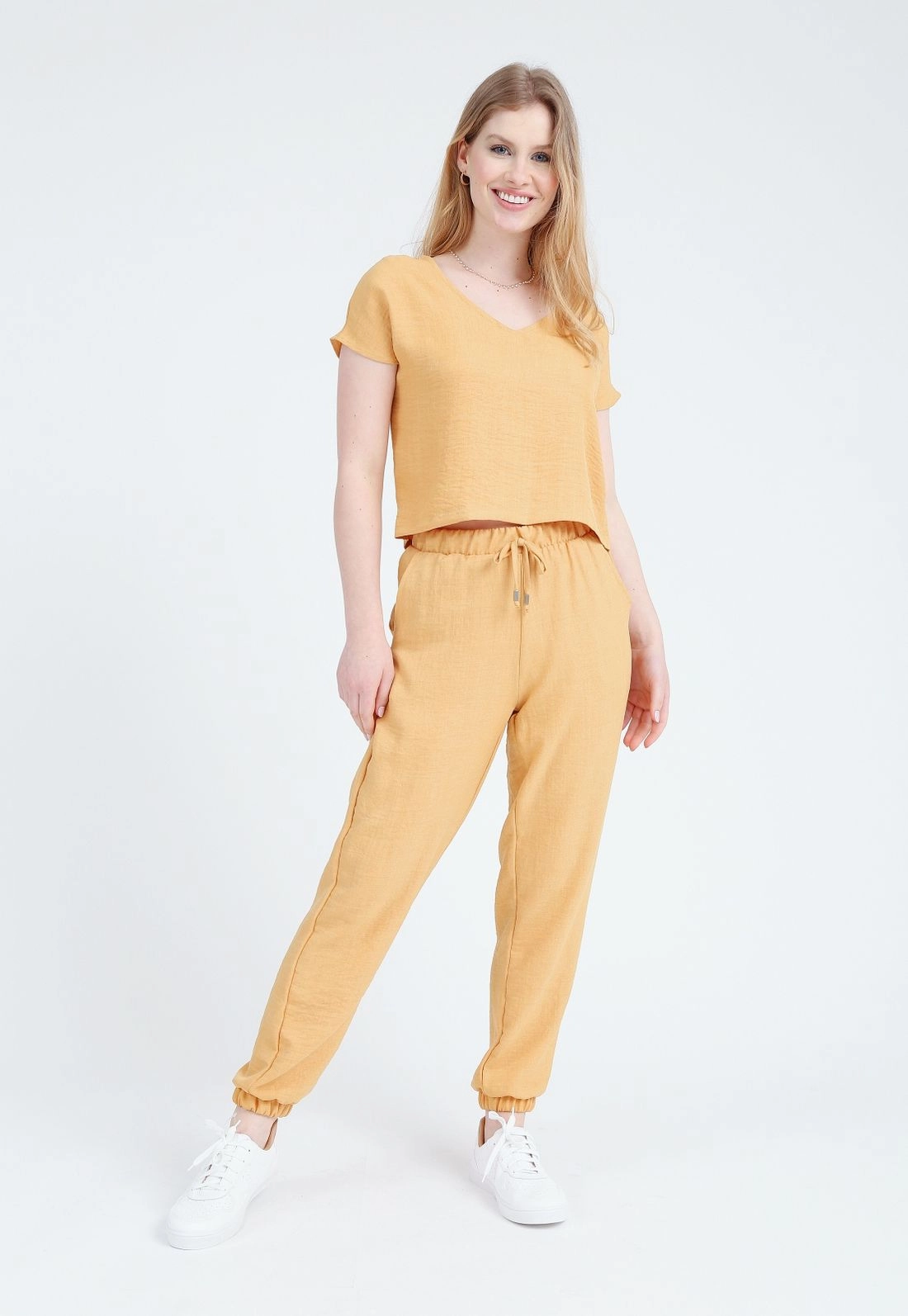 Blusa Crepe Manga Curta Decote V