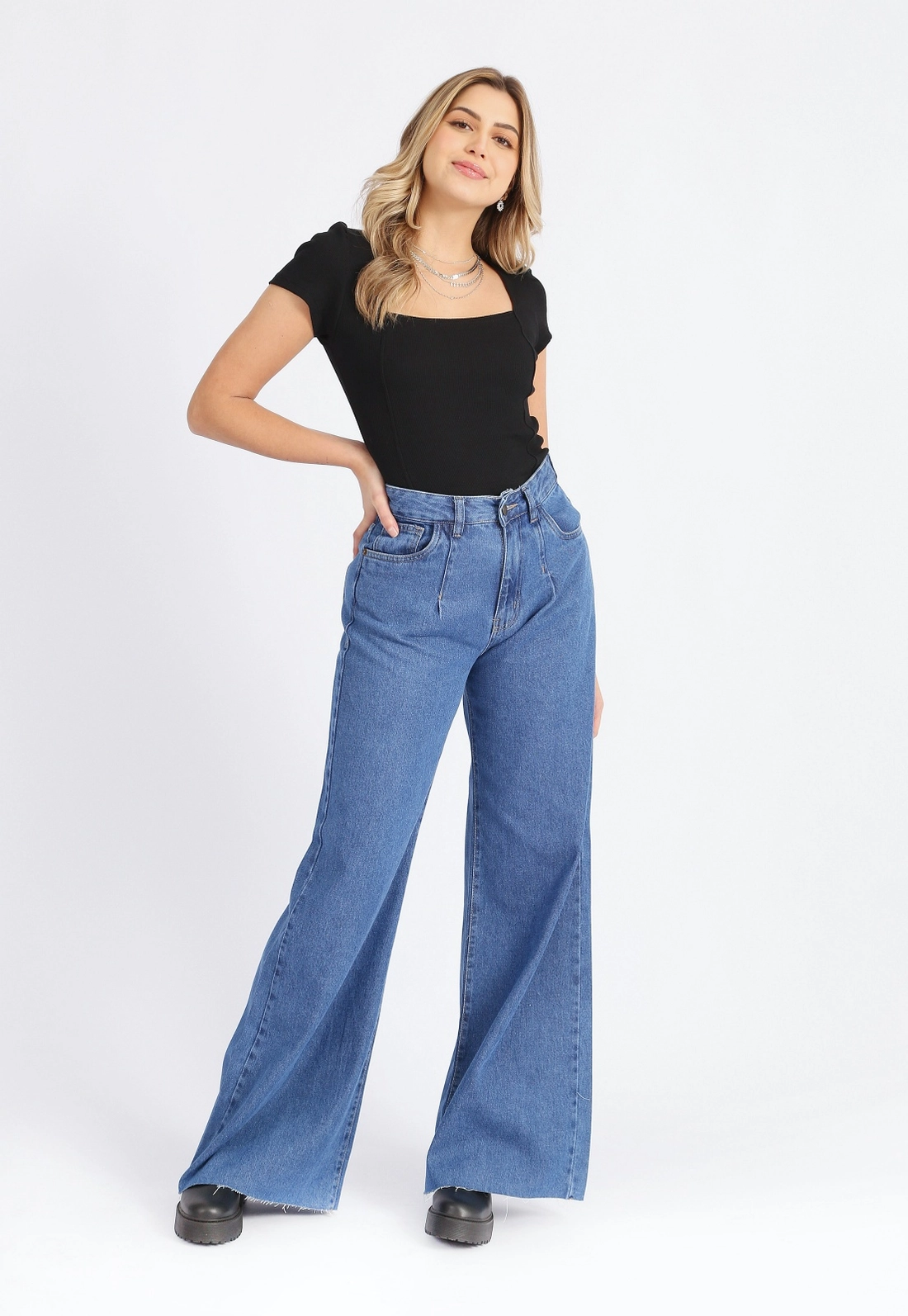 Calça Jeans Pantalona Puido