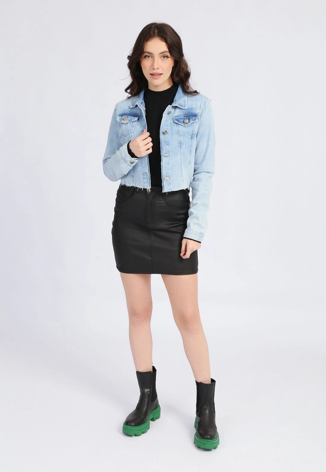 Jaqueta Jeans Cropped Borboleta