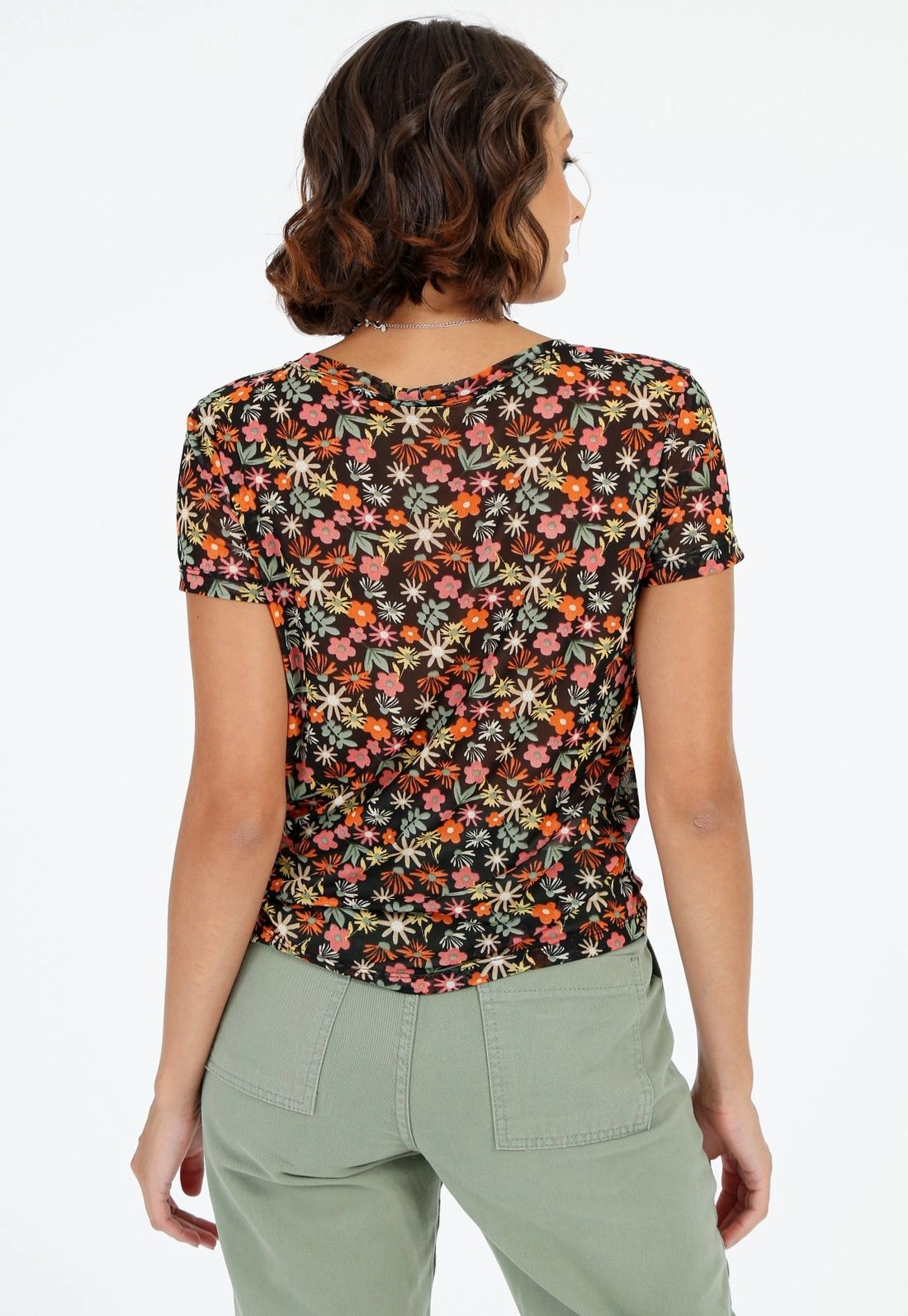 Blusa Tule Floral Decote Redondo