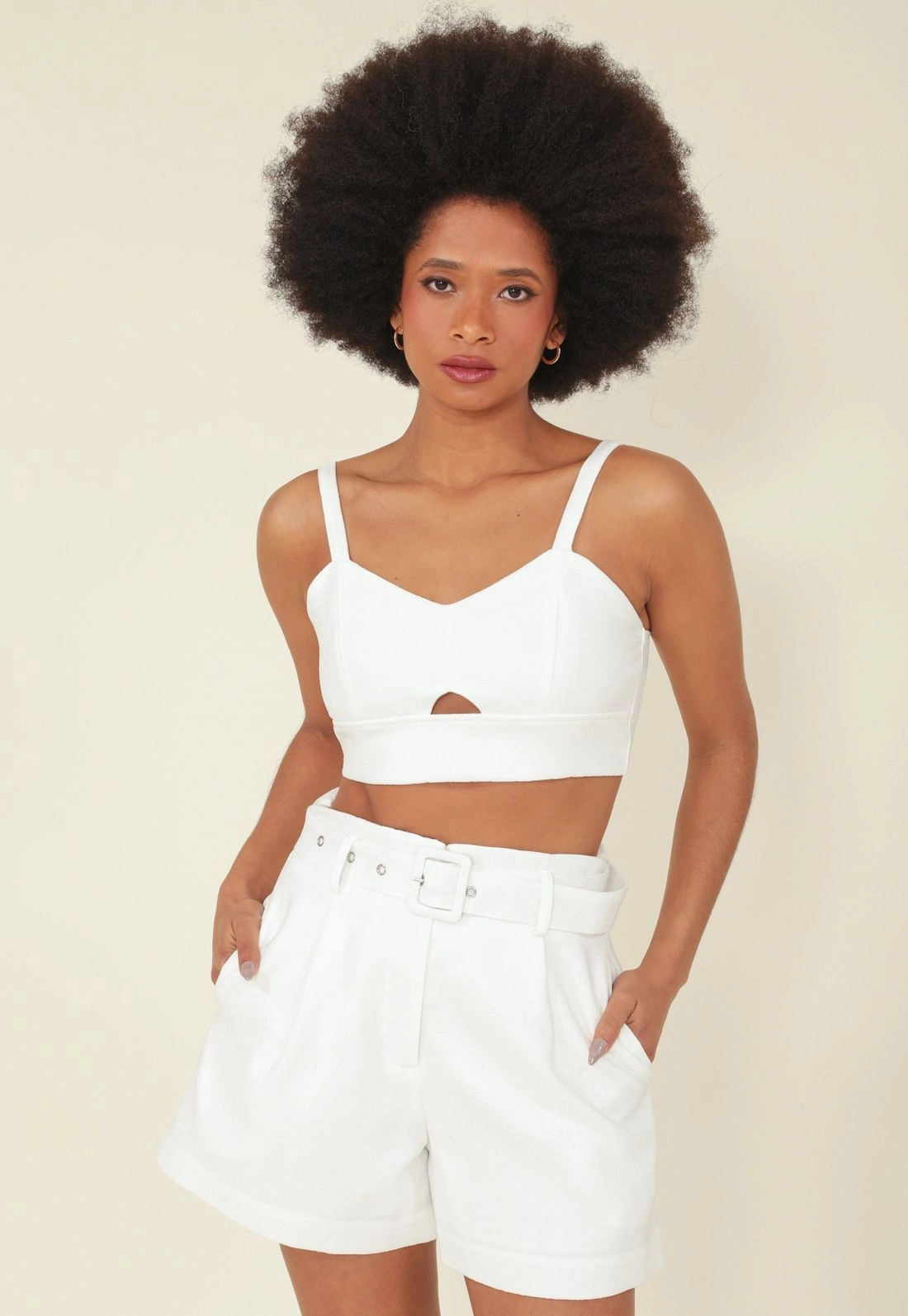 Short Em Malha Jaquard Com Bolso E Pregas