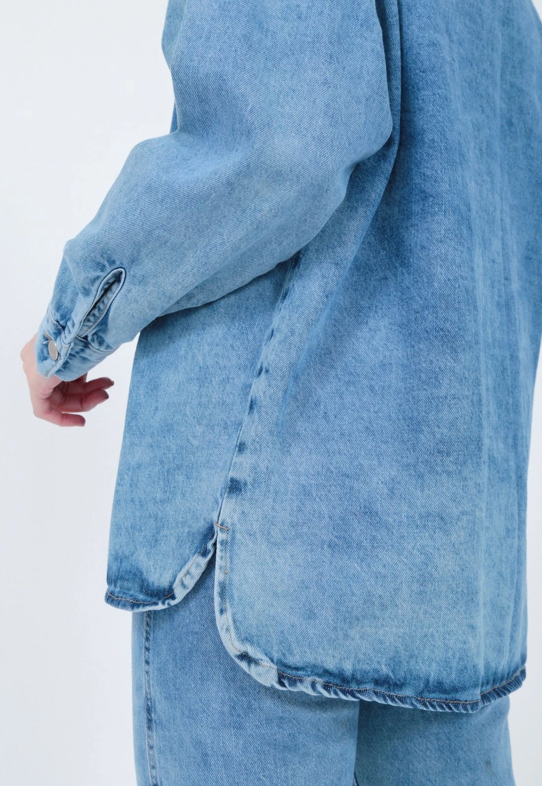 Camisa Sarja Manga Longa Oversize Bolso Azul