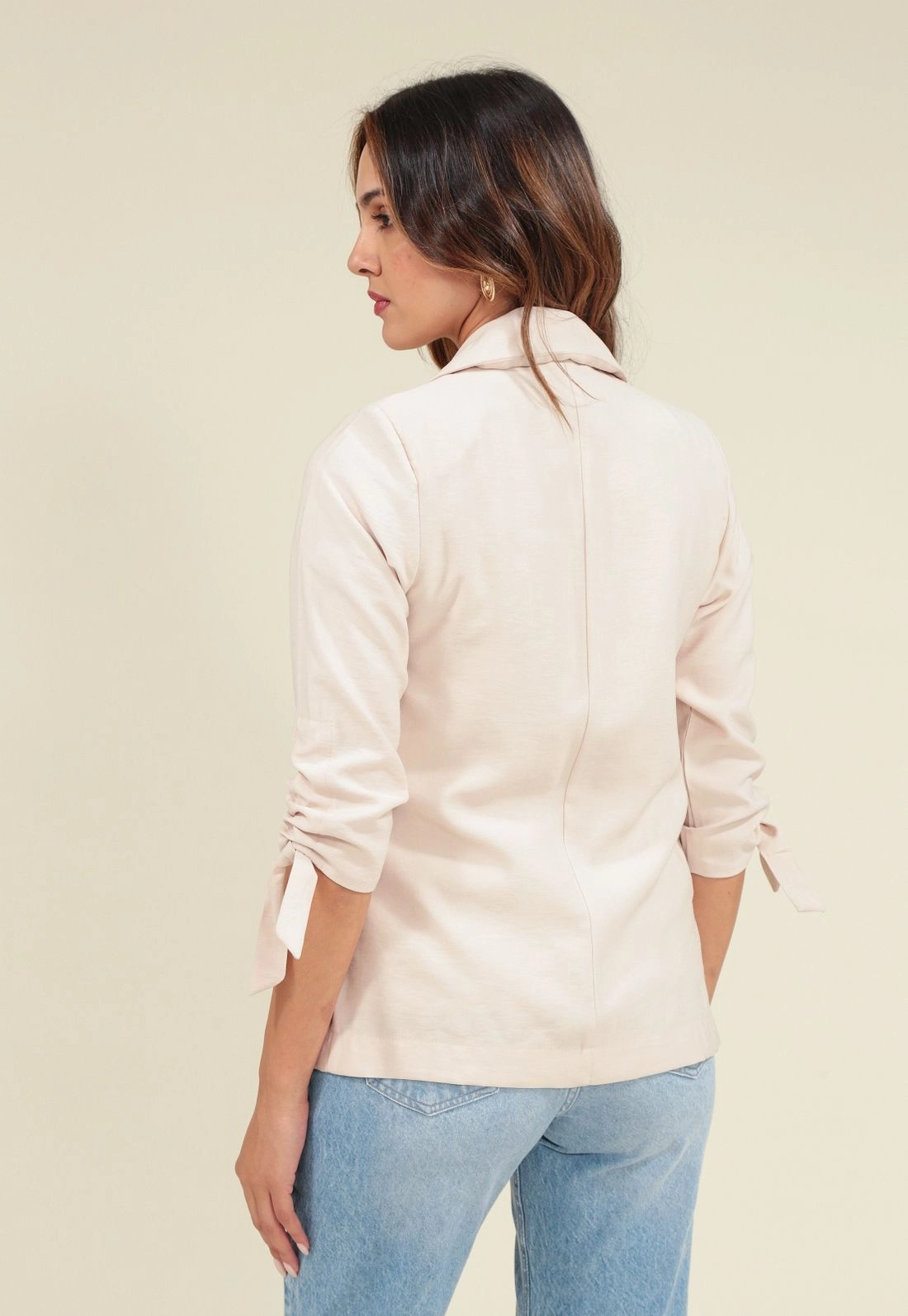 Blazer Em Alfaiataria Crepe Puxador Punhos Manga 7/8
