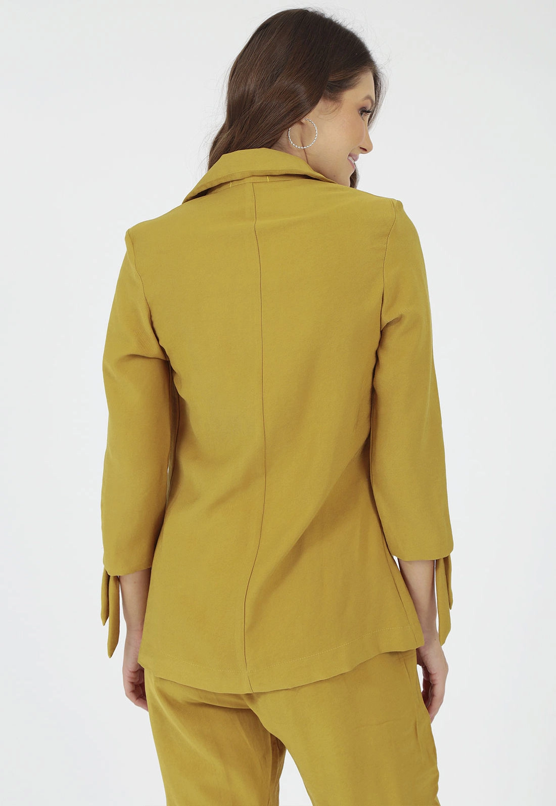 Blazer Em Alfaiataria Crepe Puxador Punhos Manga 7/8