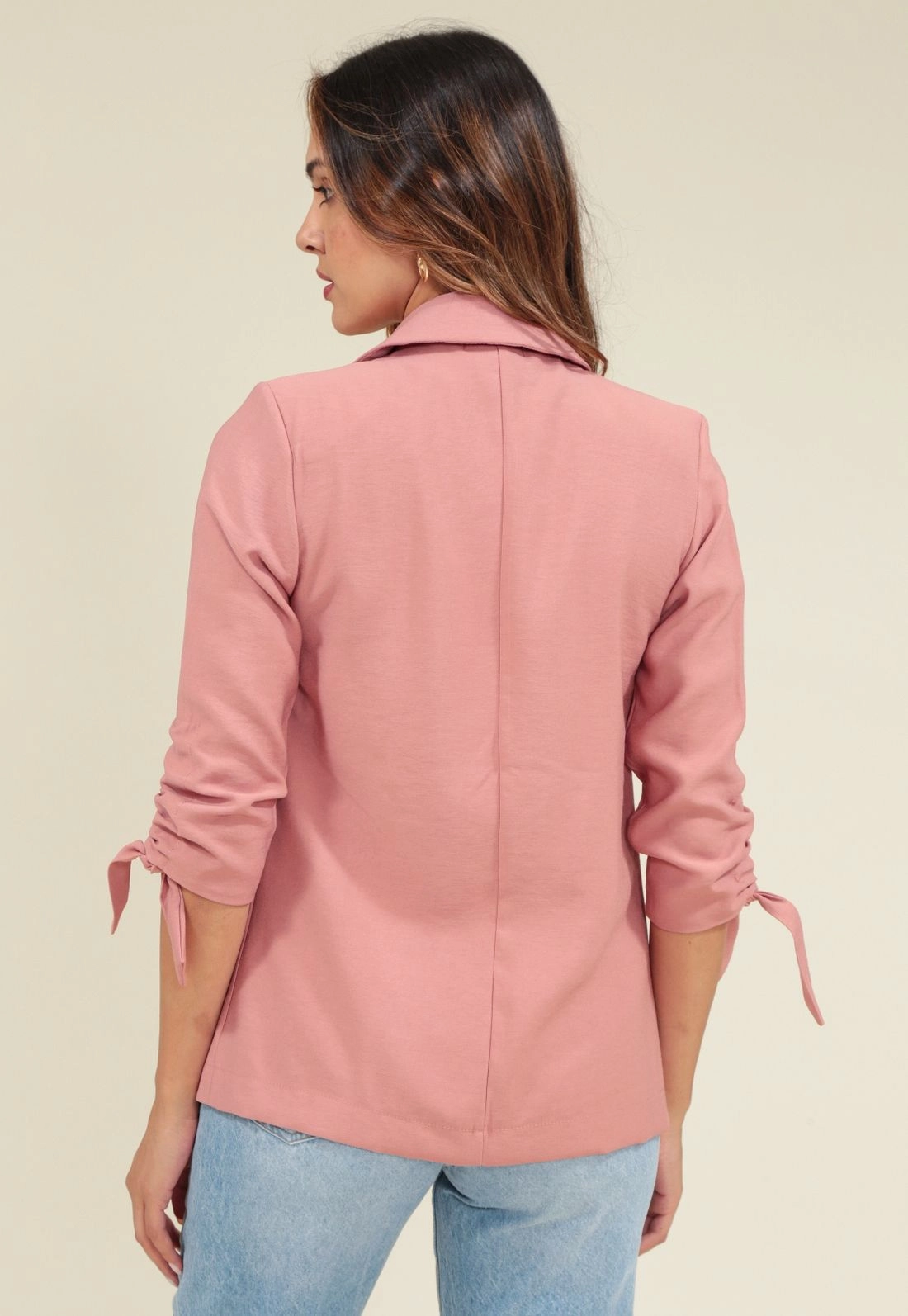 Blazer Em Alfaiataria Crepe Puxador Punhos Manga 7/8