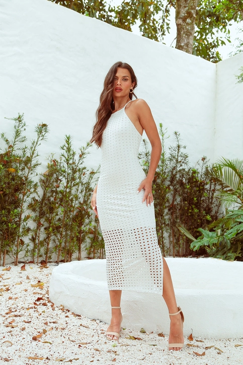 Vestido Midi Alça Cava Americana Em Malha Vazada
