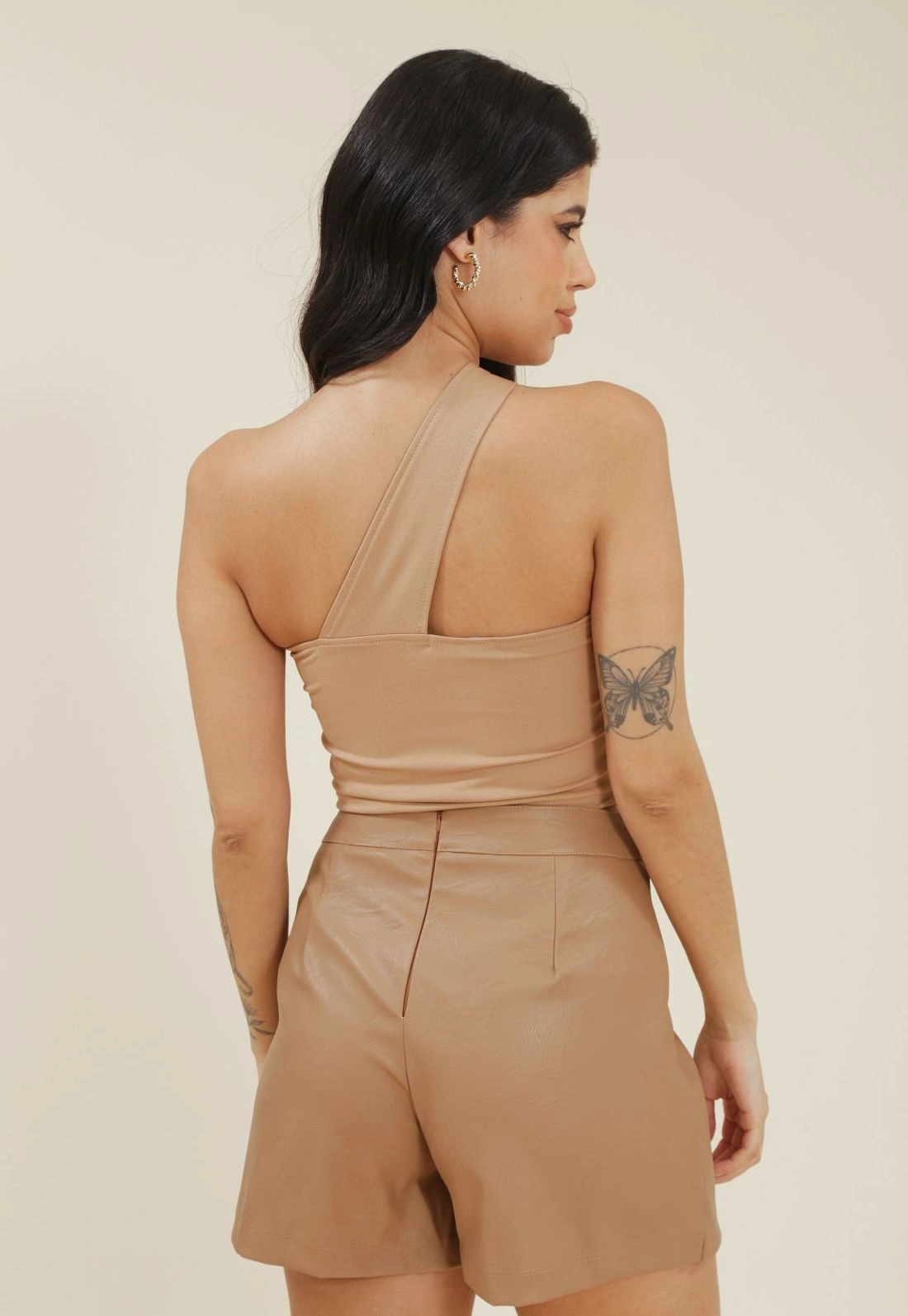 Short Saia Com Transpasse Em Couro Sintetico