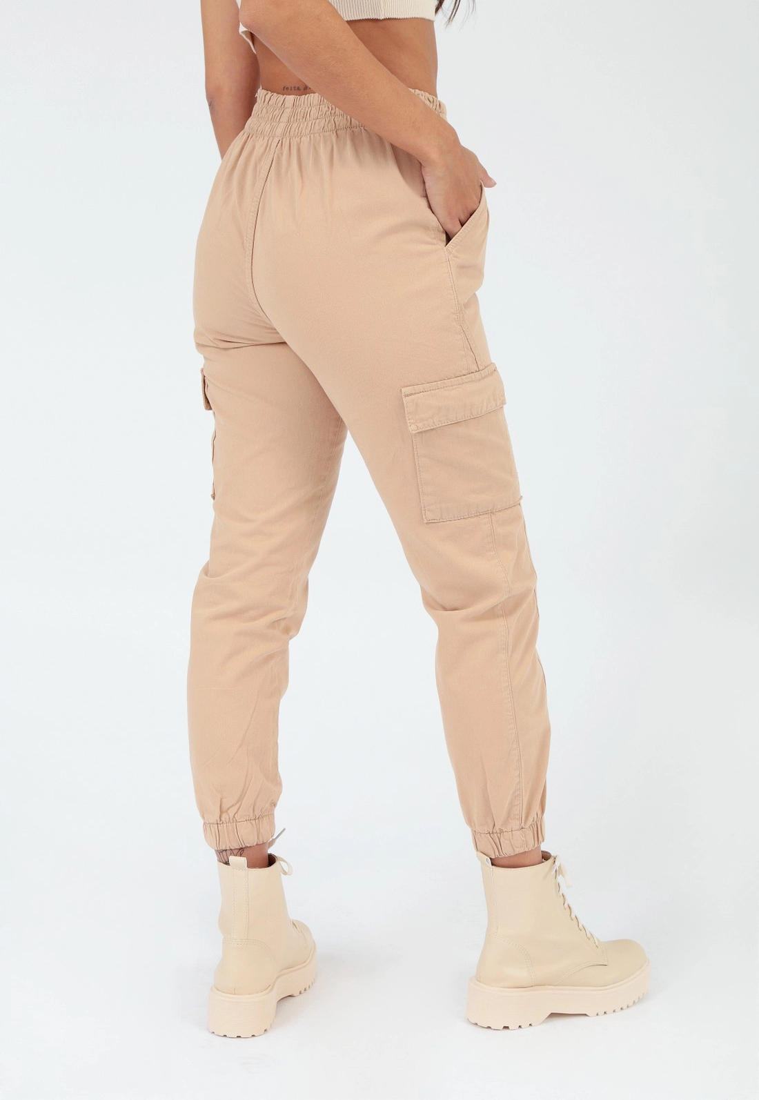 Calça Sarja Jogger Bolso Cargo