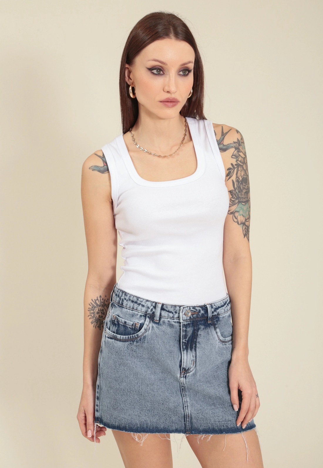 Saia Jeans Curta Cintura Média