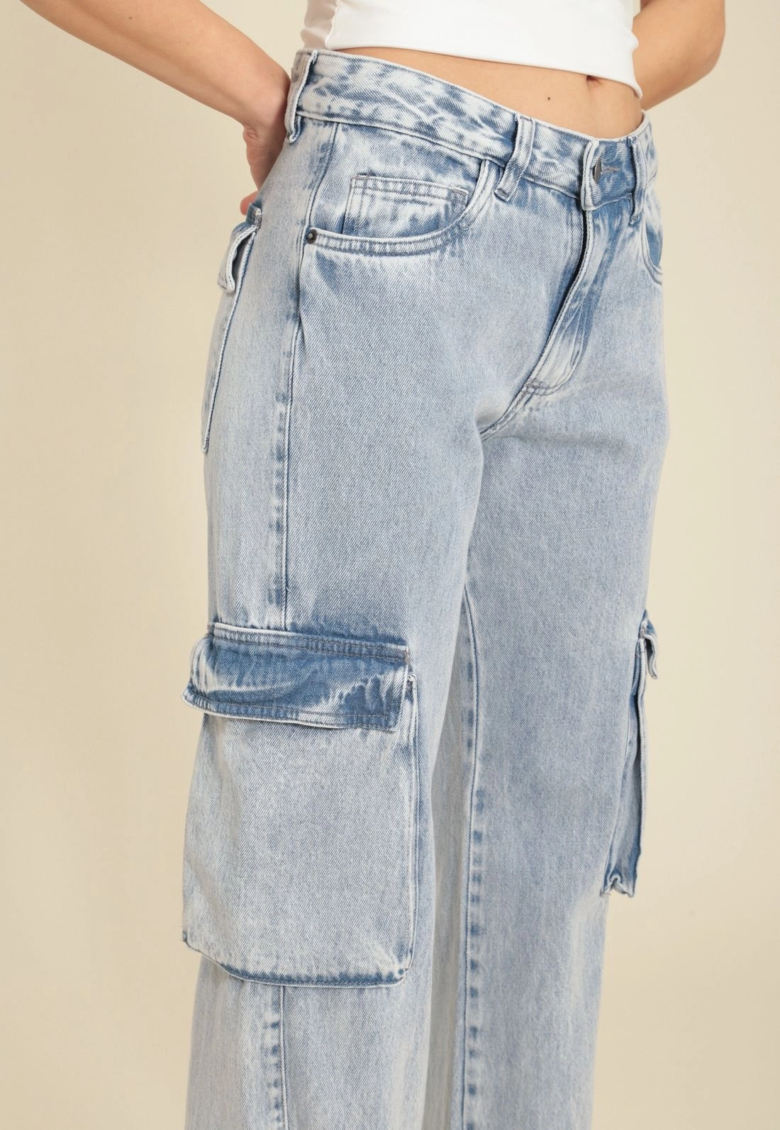Calca Reta Jeans Com Bolso Cargo E Cintura Media