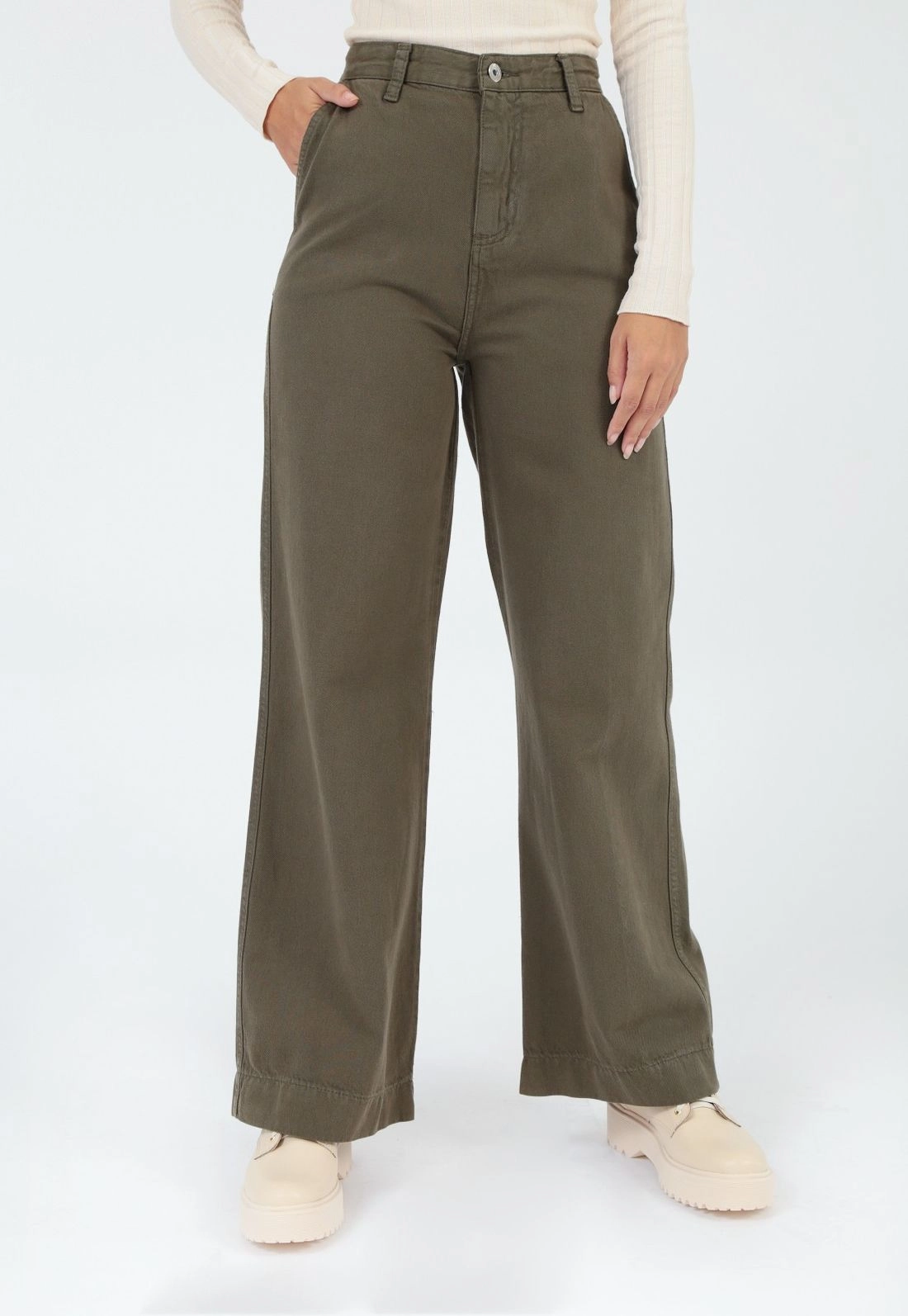 Calça Sarja Wide Leg Bolso Faca