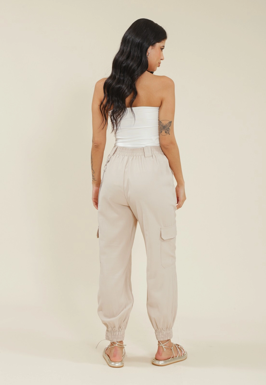 Calça Jogger Em Alfaiataria Com Bolso Cargo