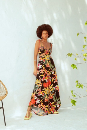 Macacao Pantacourt Alca Com Lastex No Busto Em Viscose Estampada P