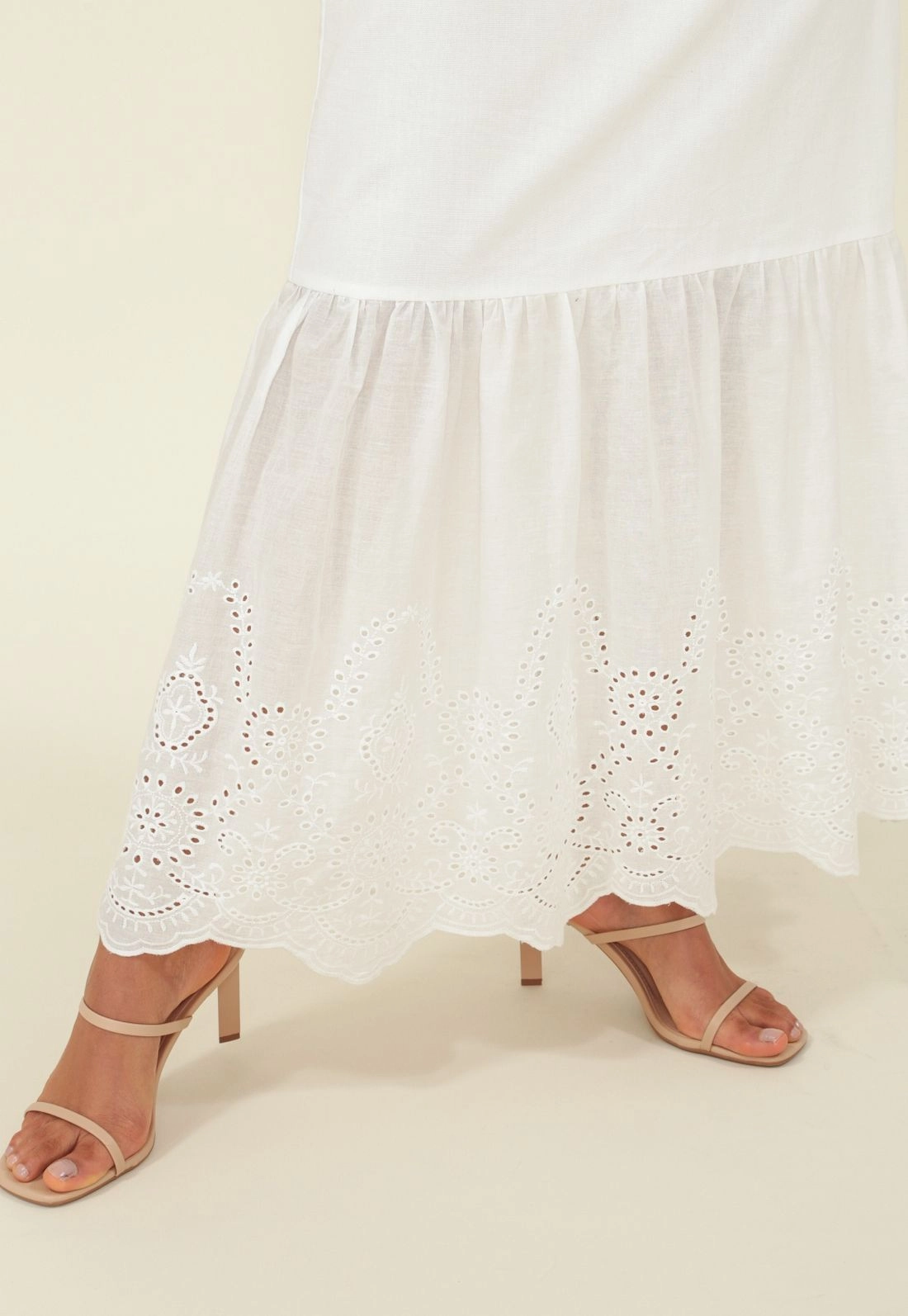Vestido Longo Em Algodao Com Barra Lasie E Alca