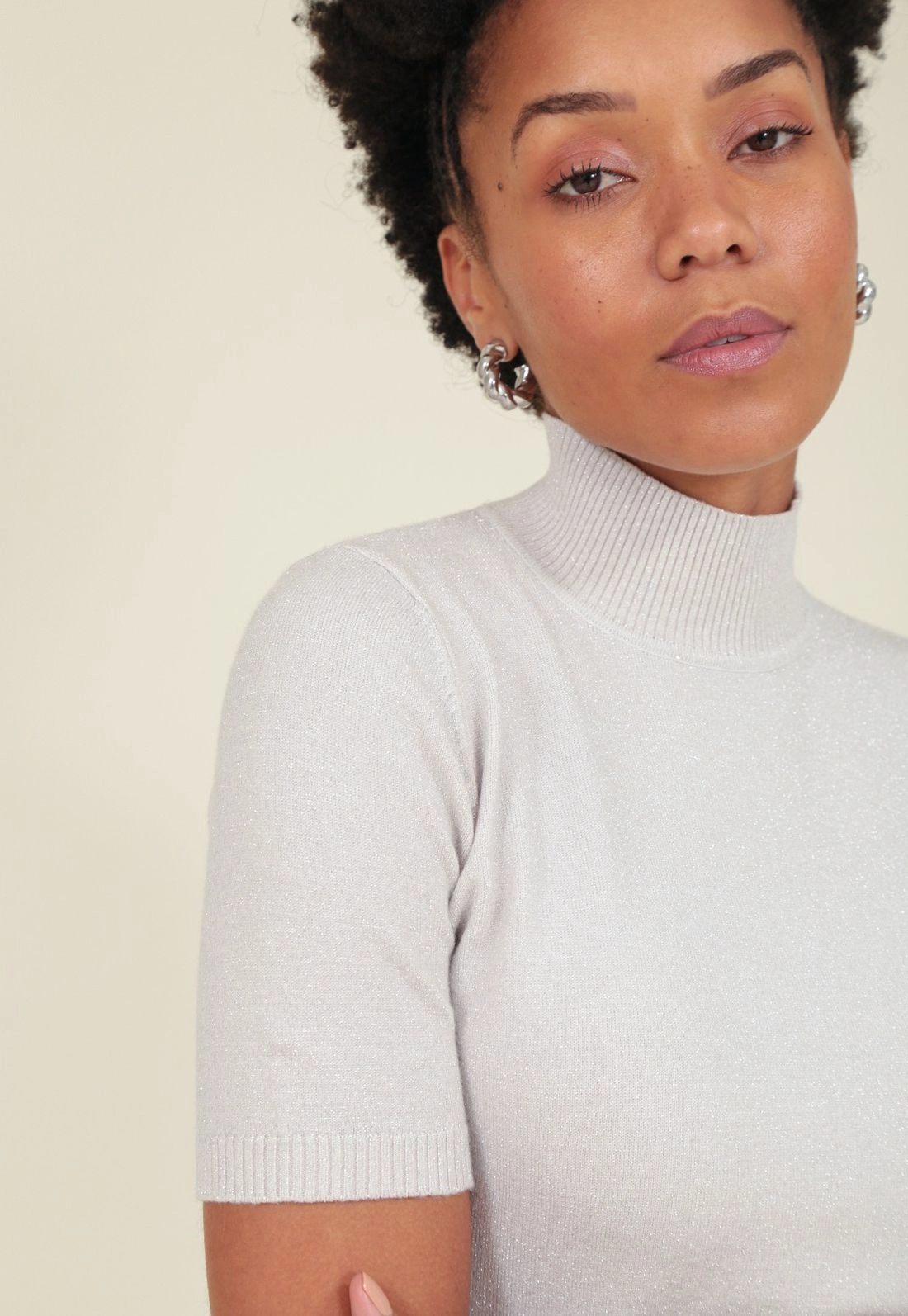 Blusa Tricô Lurex Gola Alta