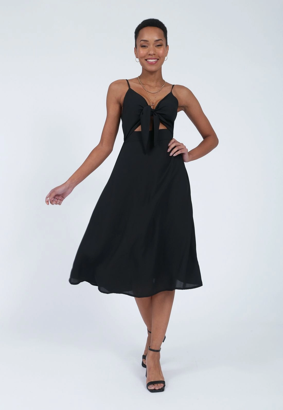 Vestido Crepe Alça Nó Busto
