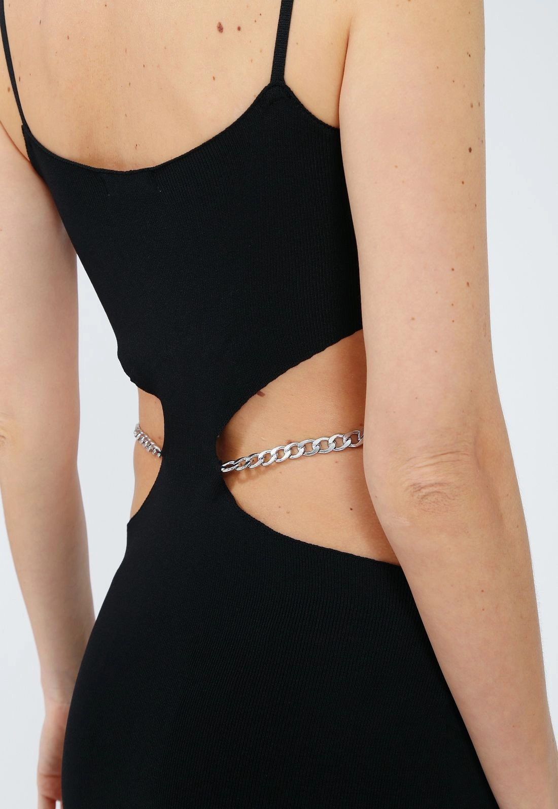 Vestido Tricô Alça Vazado Corrente
