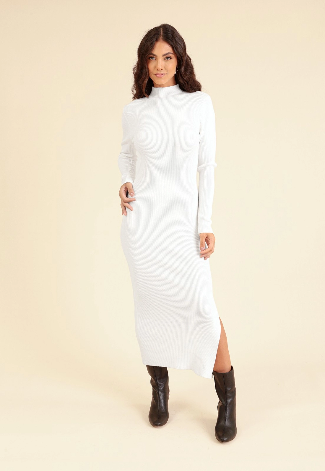 Vestido Tricô Midi Manga Longa Gola Alta