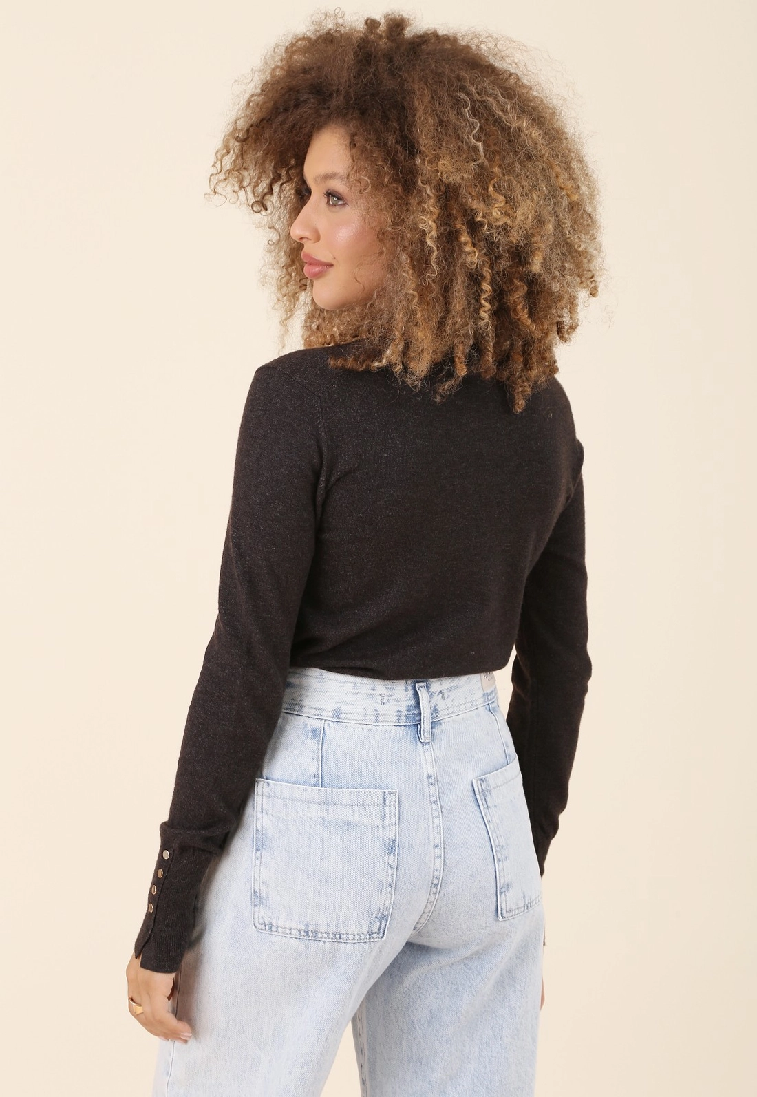 Blusa Tricô Manga Longa Com Botões Punho