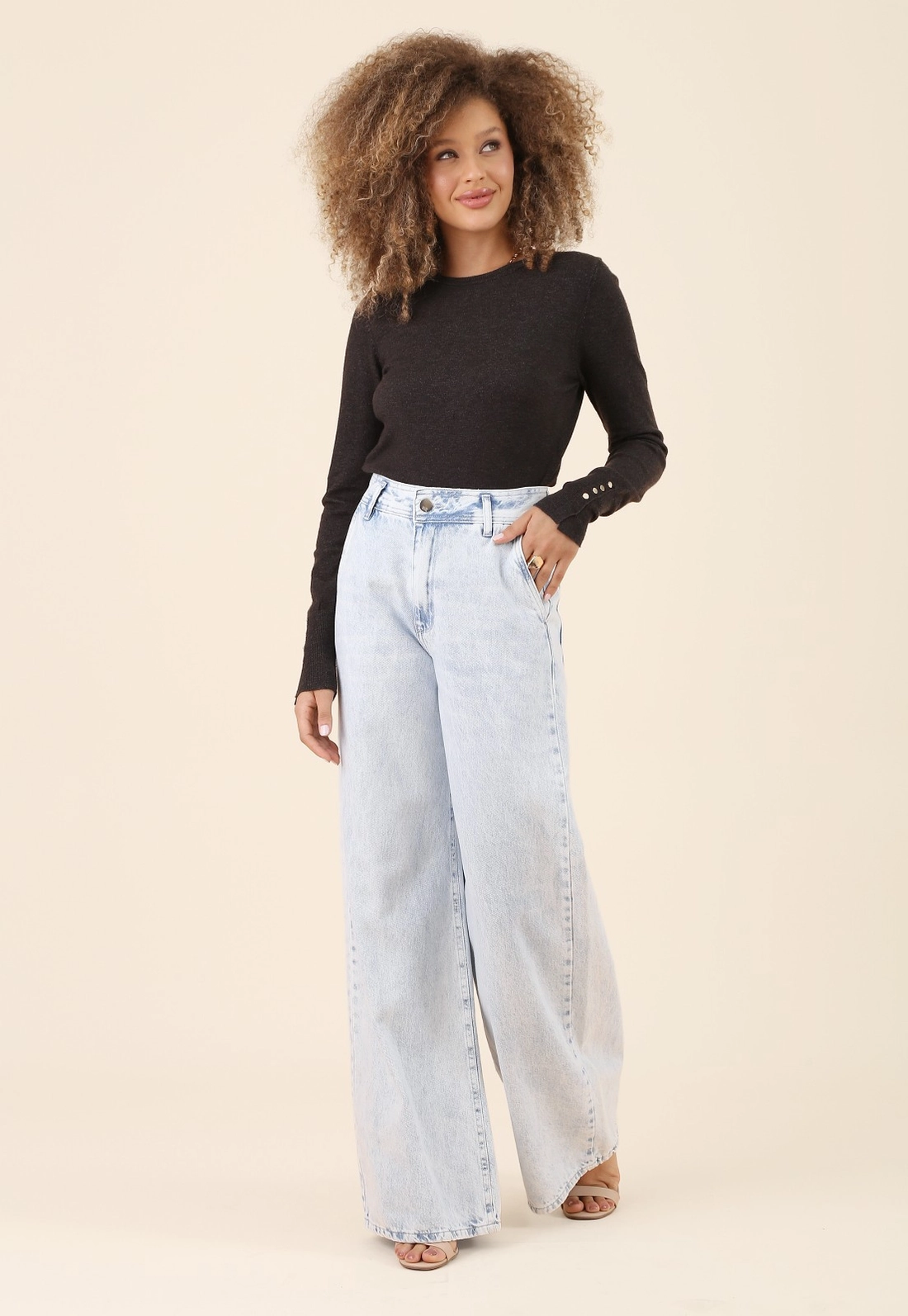 Blusa Tricô Manga Longa Com Botões Punho