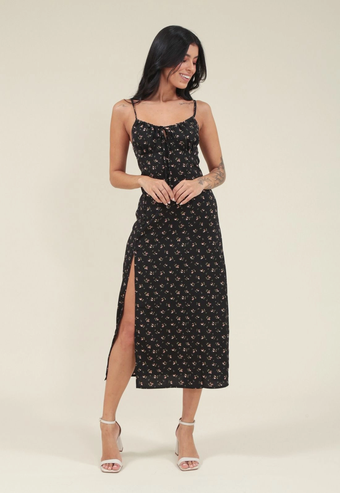 Vestido Midi Crepe Em Alça Com Estampa Liberty