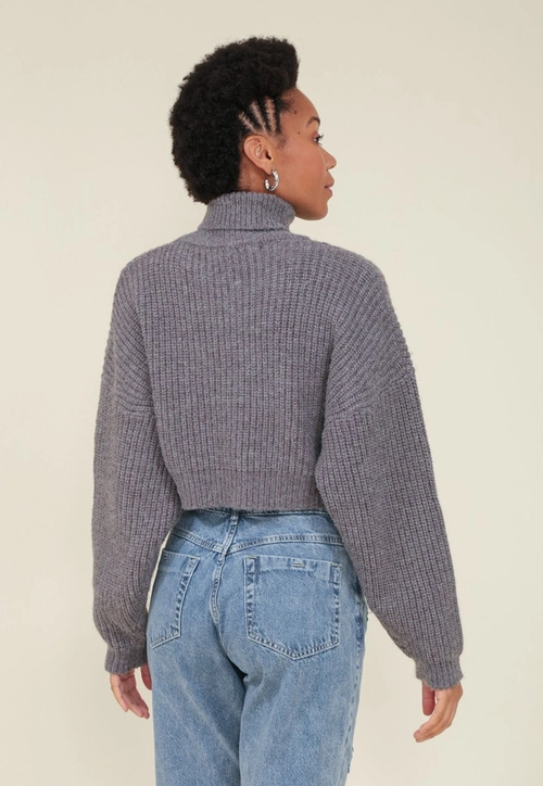 Blusa Tricô Cropped Manga Longa Gola Alta