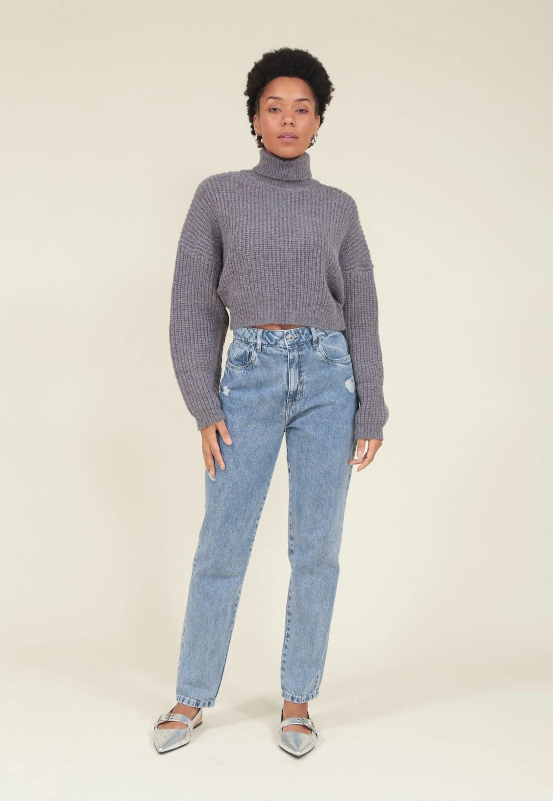 Blusa Tricô Cropped Manga Longa Gola Alta