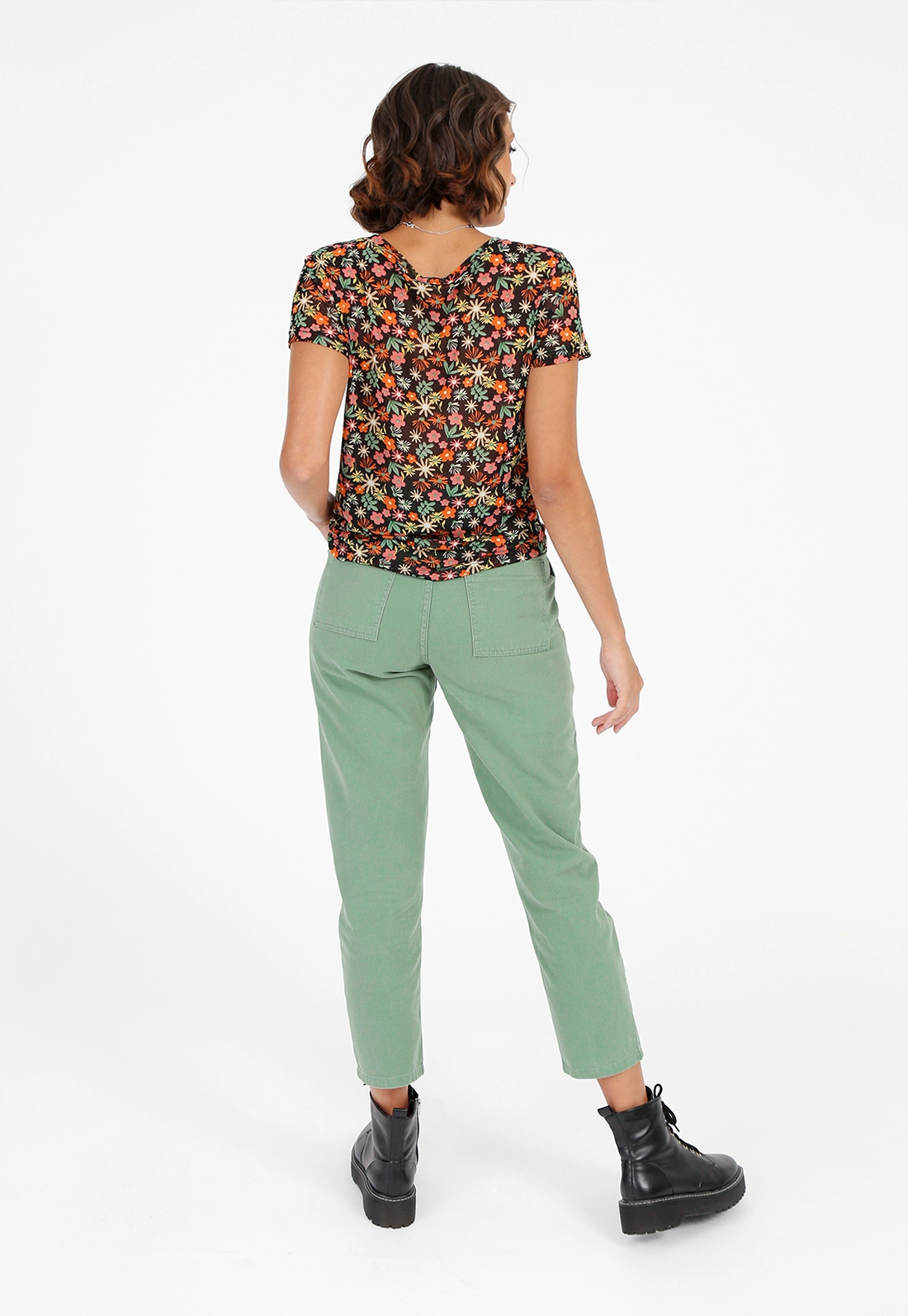Calça Em Sarja Bolso Frontal