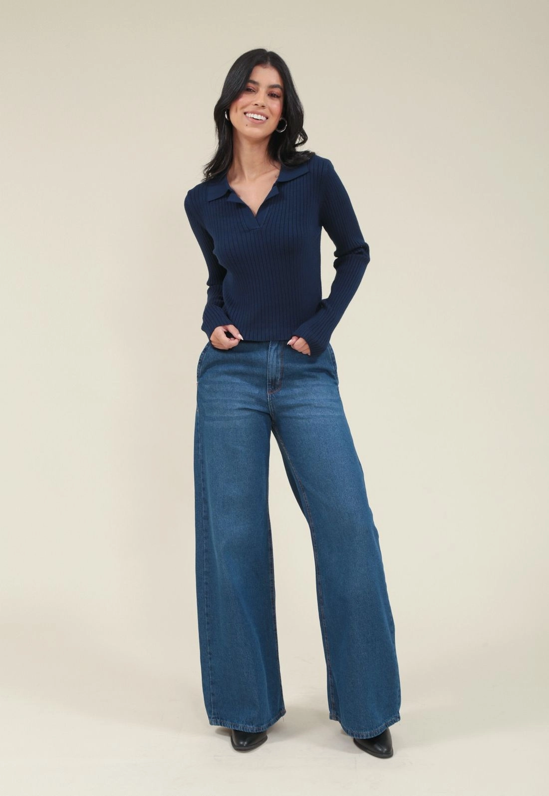Calça Jeans Wide Leg Bolso Faca