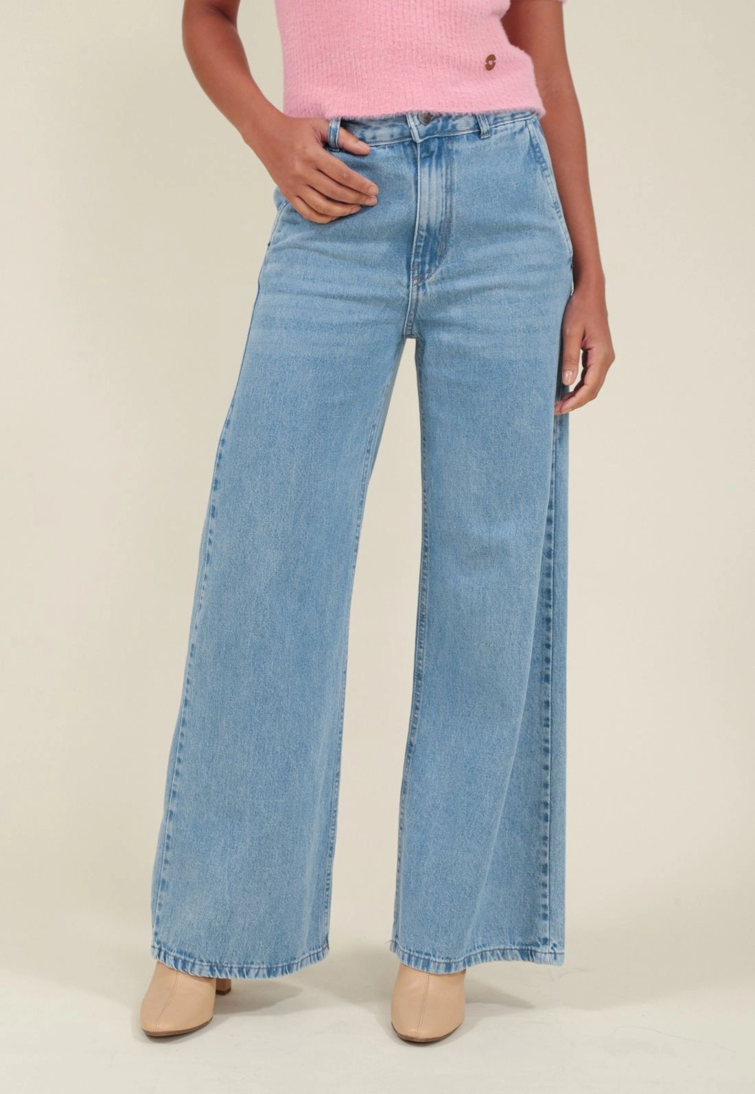 Calça Jeans Wide Leg Bolso Faca