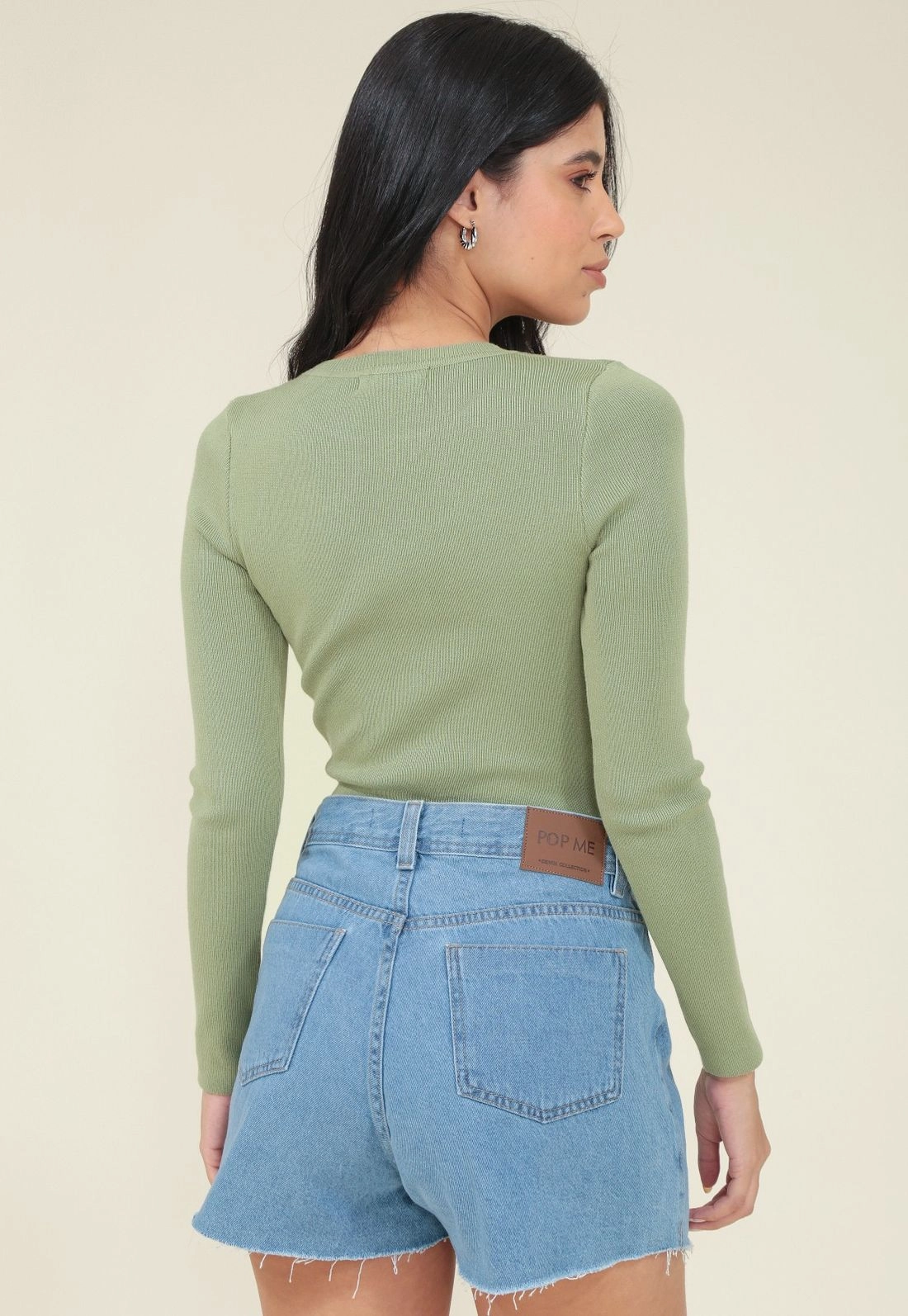 Blusa Cropped Em Tricô Manga Longa Básica