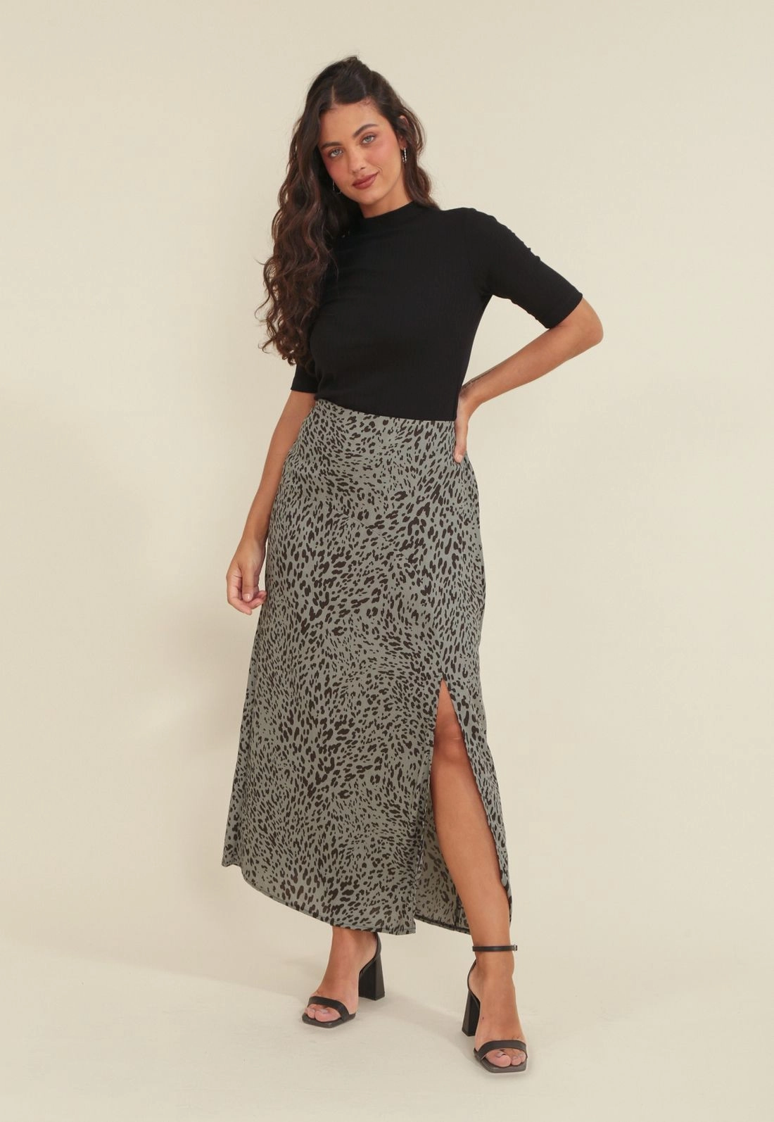 Saia Viscose Midi Fenda Frontal Animal Print Green