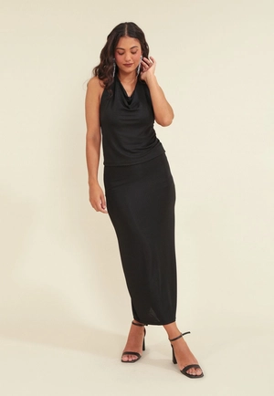 Saia Midi Em Lurex Com Fenda Lateral
