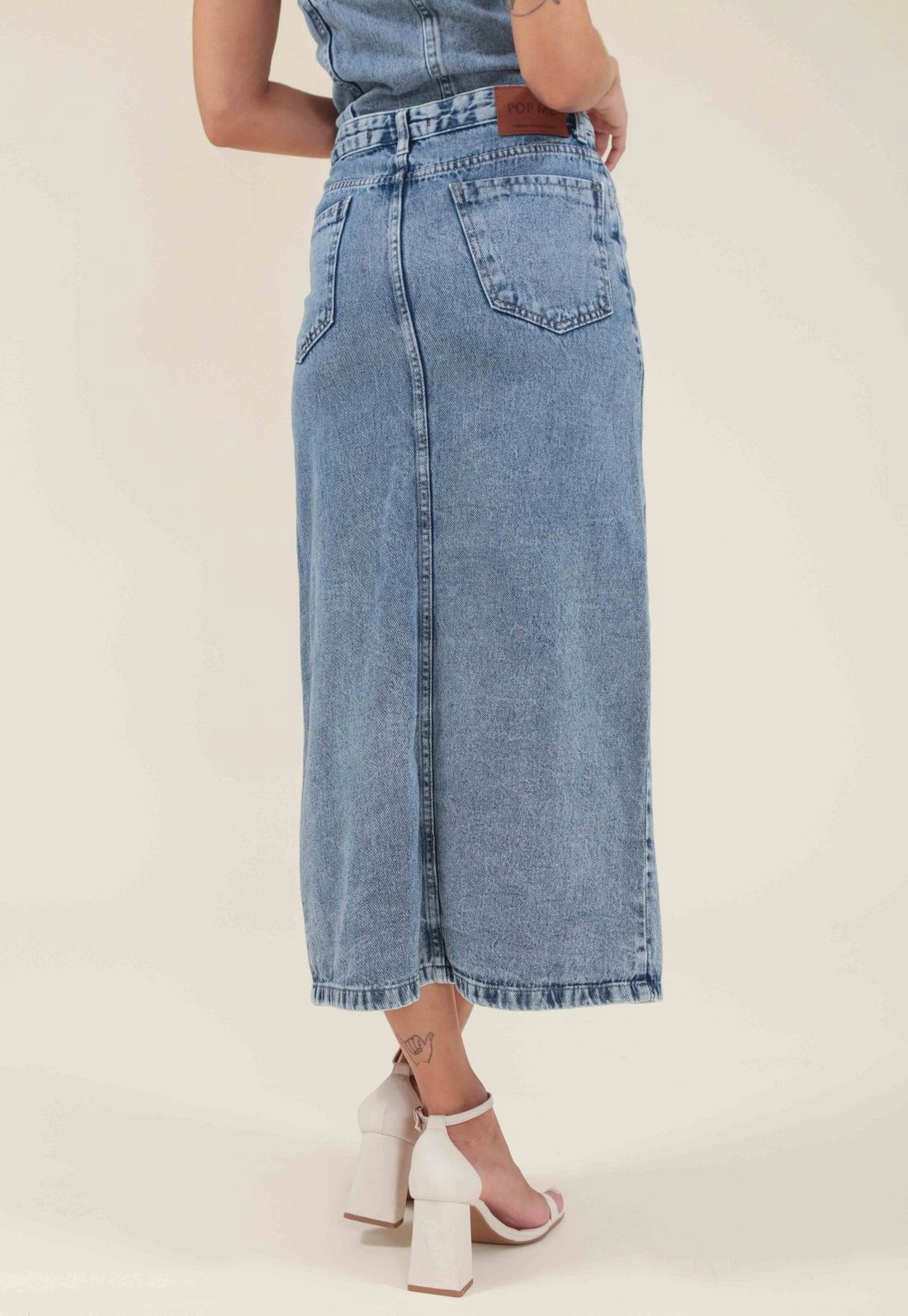 Saia Midi Jeans Fenda Frontal