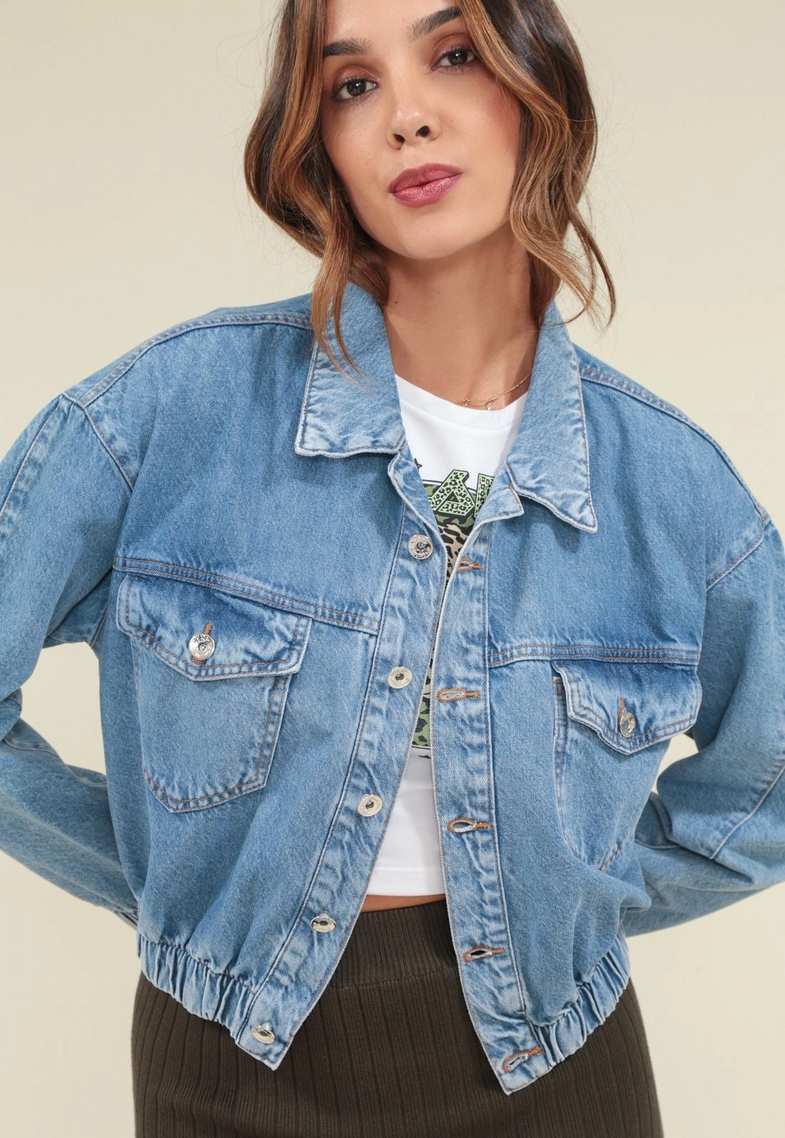 Jaqueta Jeans Bomber Com Elástico Na Barra