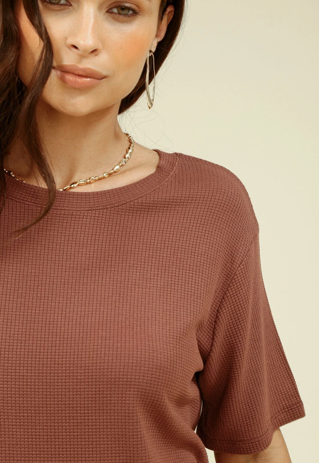 Blusa Malha Texturizada Manga Curta Abertura Lateral
